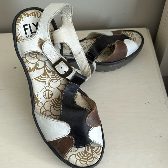 Fly London 40 "Yila" Brown Black White Sandals Size 38 us size 8 - Picture 1 of 6